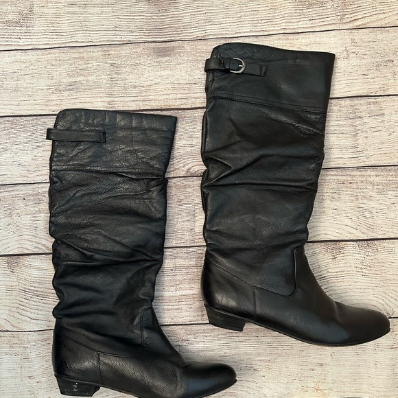 Ladies Boots - Picture 1 of 6